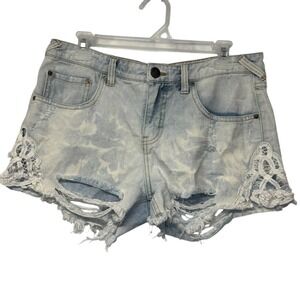 Free People Women's Denim Shorts Bleach Wash Distressed Lace Accents Size‎ 28